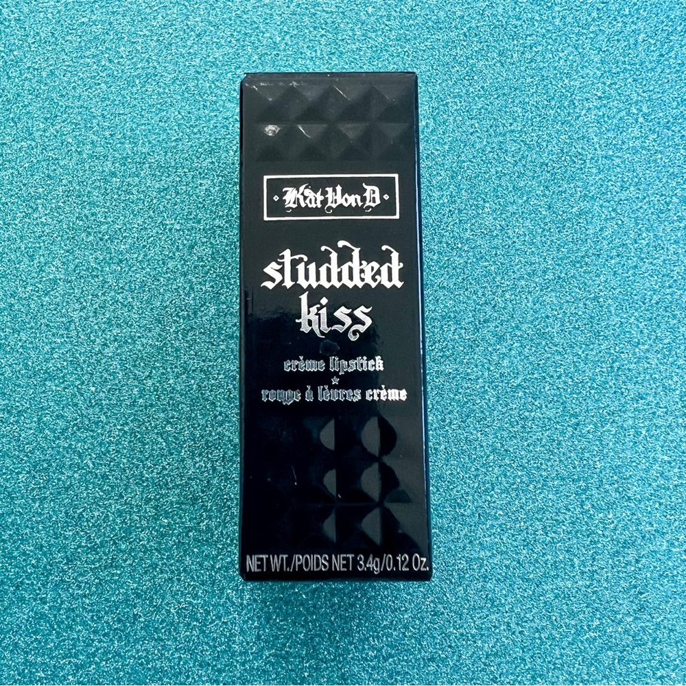 KVD Studded Kiss lipstick in Plan 9 (green)